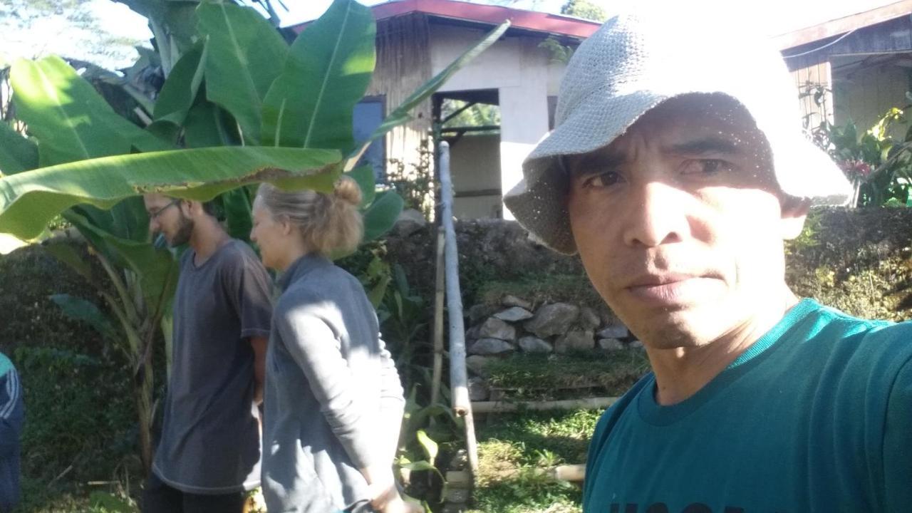 Karleta Homestay Ruteng Exterior foto